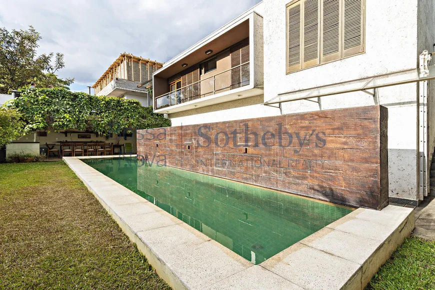 Foto 1 de Casa com 4 Quartos à venda, 530m² em Cidade Jardim, São Paulo