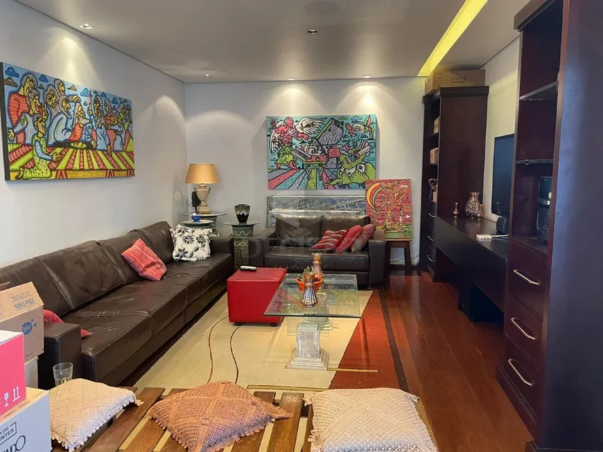 Foto 1 de Apartamento com 4 Quartos à venda, 205m² em Carmo, Belo Horizonte