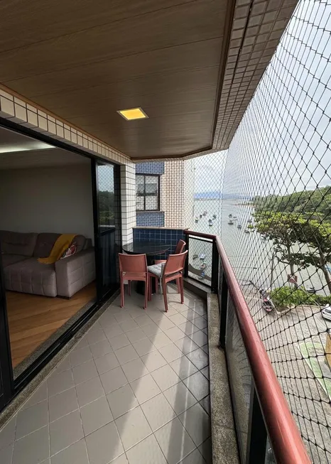 Foto 1 de Apartamento com 4 Quartos à venda, 220m² em Praia da Costa, Vila Velha