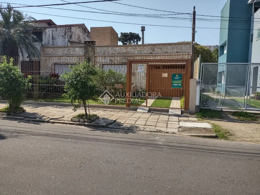 Foto 1 de Casa com 3 Quartos à venda, 190m² em Cavalhada, Porto Alegre