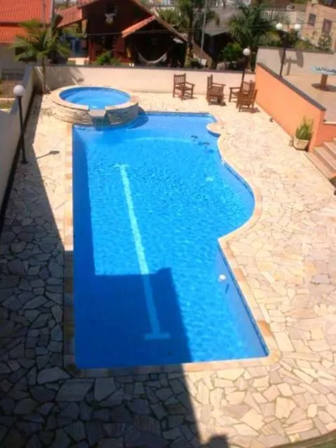 Foto 1 de Casa com 4 Quartos para alugar, 200m² em Praia dos Amores, Balneário Camboriú
