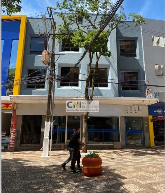 Foto 1 de Sala Comercial com 1 Quarto para alugar, 900m² em Centro, Londrina