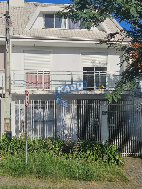 Foto 1 de Sobrado com 6 Quartos à venda, 177m² em Vista Alegre, Curitiba