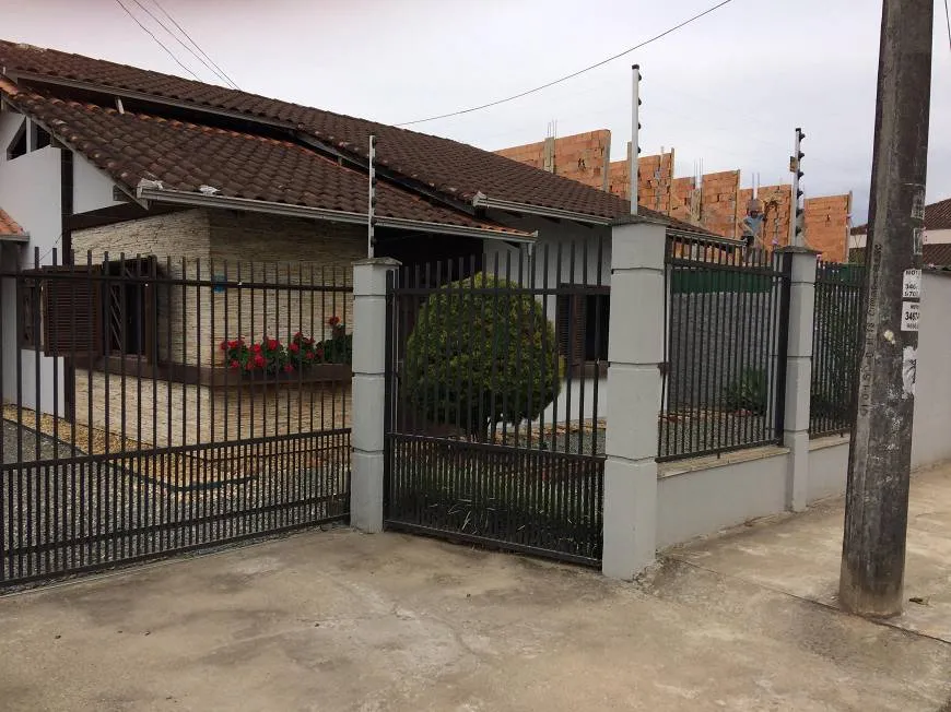 Foto 1 de Casa com 3 Quartos à venda, 90m² em Gralha Azul, Fazenda Rio Grande