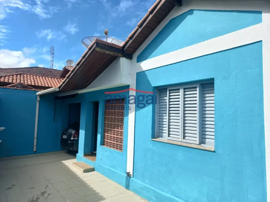 Foto 1 de Casa com 2 Quartos à venda, 240m² em Centro, Santa Branca