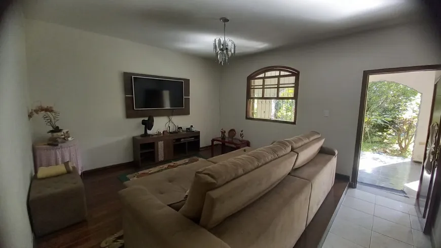 Foto 1 de Casa com 3 Quartos à venda, 140m² em Santa Terezinha, Belo Horizonte