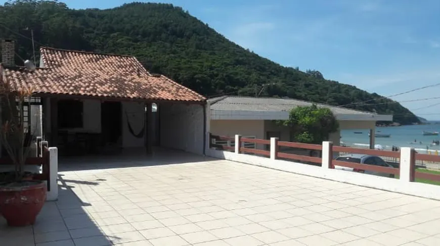 Foto 1 de Casa com 2 Quartos à venda, 151m² em Pântano do Sul, Florianópolis