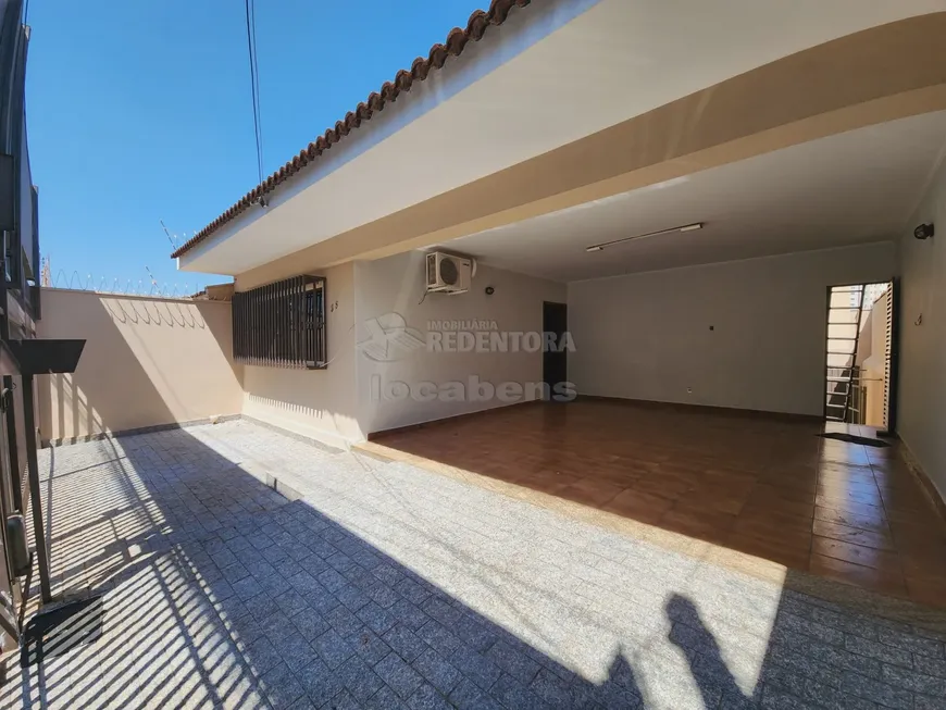 Foto 1 de Casa com 3 Quartos à venda, 198m² em Vila Fioreze, São José do Rio Preto