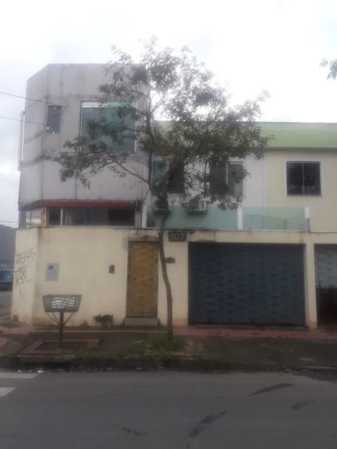 Foto 1 de Casa com 4 Quartos à venda, 190m² em Santa Terezinha, Belo Horizonte