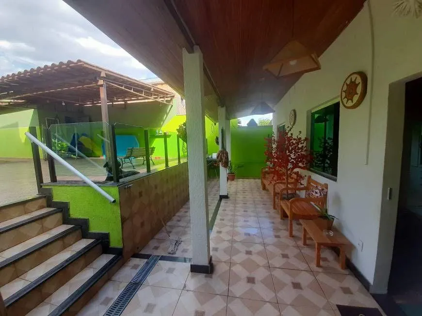 Foto 1 de Casa com 4 Quartos à venda, 360m² em Santa Mônica, Belo Horizonte