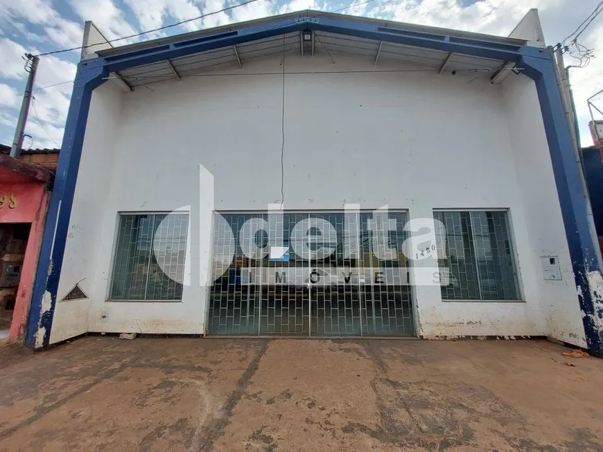 Foto 1 de Ponto Comercial para alugar, 250m² em Dom Almir, Uberlândia