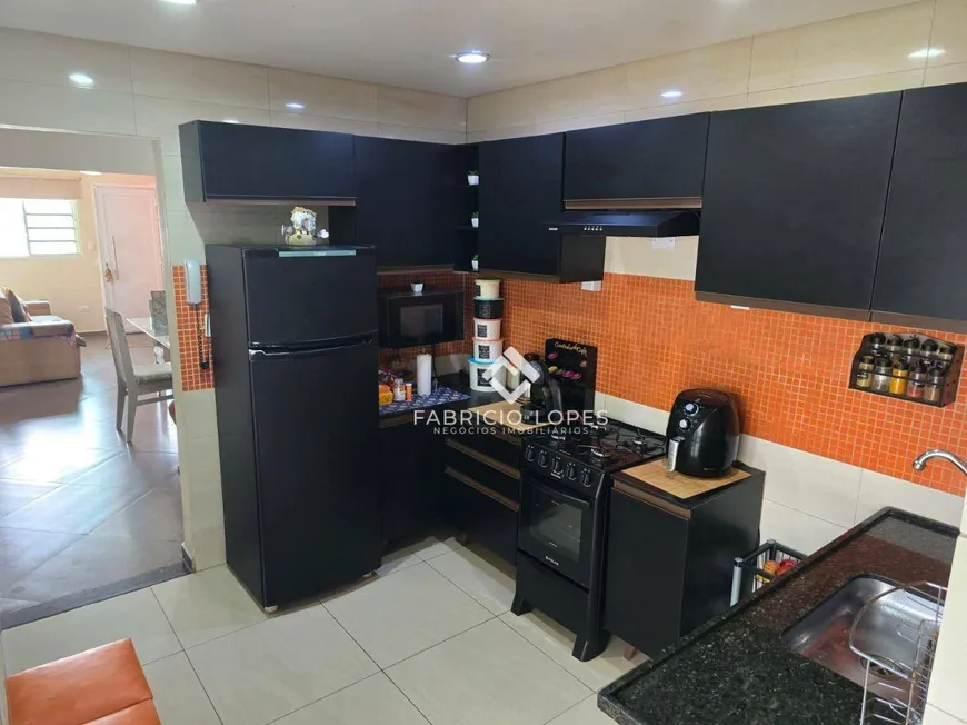 Foto 1 de Casa de Condomínio com 2 Quartos à venda, 100m² em Parque Santo Antônio, Jacareí