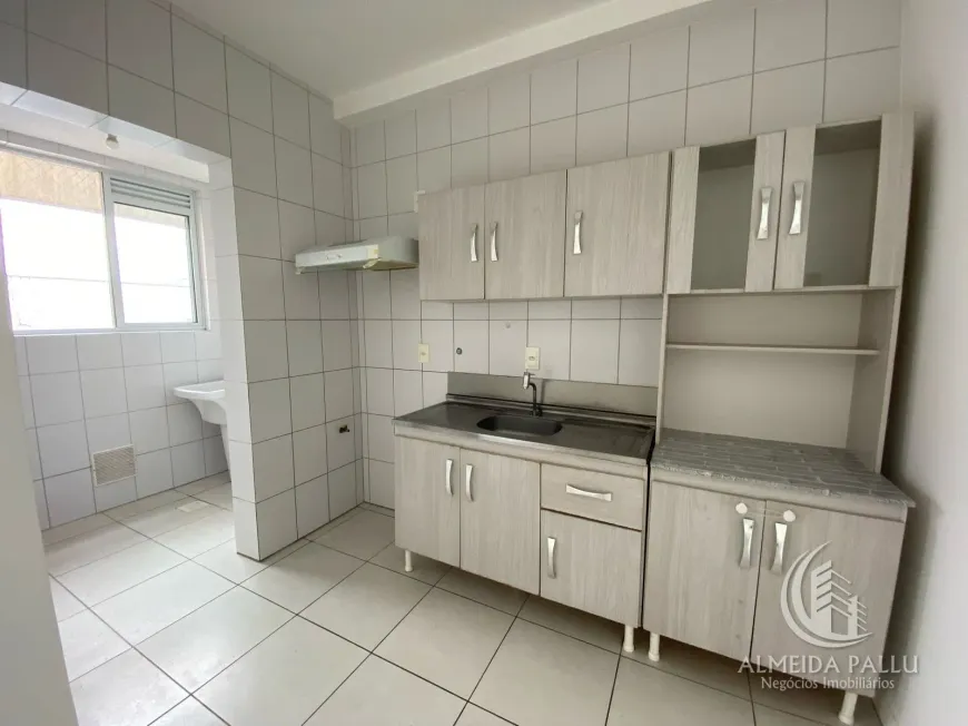 Foto 1 de Apartamento com 2 Quartos para alugar, 65m² em Forquilhinhas, São José