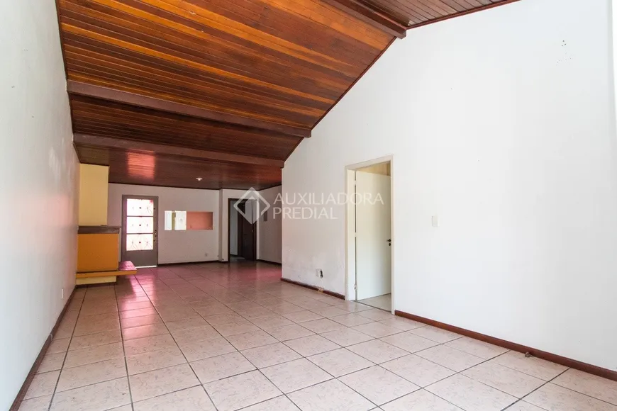 Foto 1 de Casa com 3 Quartos à venda, 182m² em Ipanema, Porto Alegre
