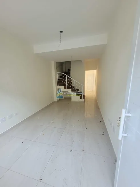 Foto 1 de Casa de Condomínio com 2 Quartos à venda, 61m² em Boqueirão, Praia Grande