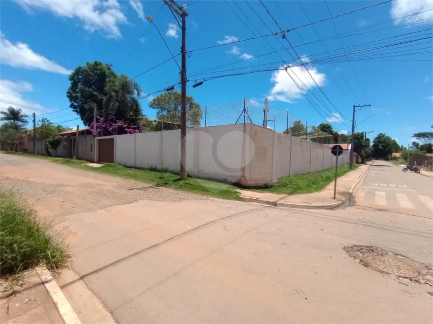 Foto 1 de Fazenda/Sítio com 2 Quartos à venda, 750m² em Chacaras Alvorada, Itapetininga