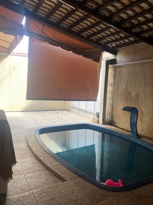 Foto 1 de Casa de Condomínio com 4 Quartos à venda, 152m² em Passaré, Fortaleza