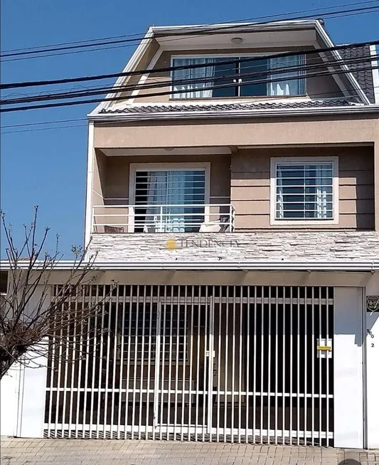 Foto 1 de Sobrado com 3 Quartos à venda, 180m² em Xaxim, Curitiba