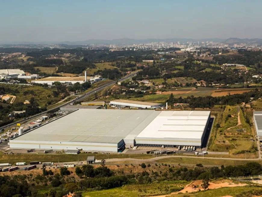 Foto 1 de Galpão/Depósito/Armazém para alugar, 24526m² em Santo Antonio, Louveira