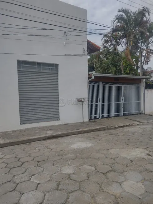 Foto 1 de Casa com 3 Quartos à venda, 89m² em Vila Martinez, Jacareí