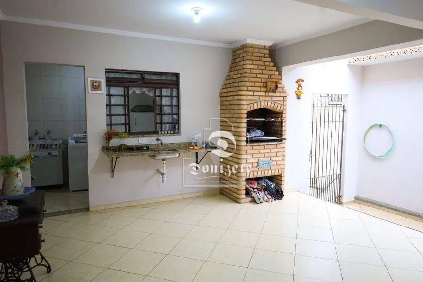 Foto 1 de Casa com 2 Quartos à venda, 156m² em Jardim Bela Vista, Santo André