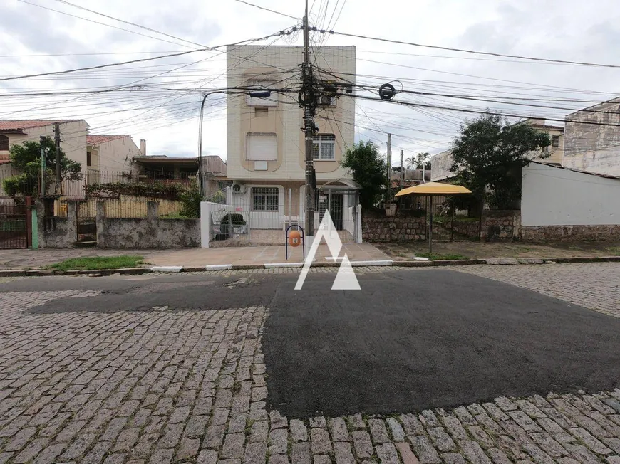 Foto 1 de Apartamento com 1 Quarto para alugar, 48m² em Santo Antônio, Porto Alegre