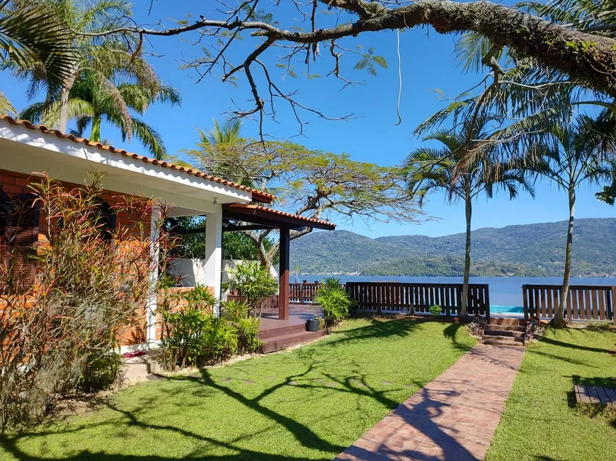 Foto 1 de Casa com 5 Quartos à venda, 200m² em Lagoa da Conceição, Florianópolis