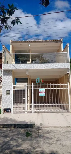 Foto 1 de Casa com 2 Quartos à venda, 64m² em Roma, Volta Redonda