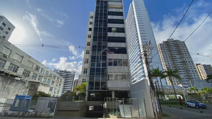Foto 1 de Apartamento com 3 Quartos à venda, 127m² em Barra, Salvador