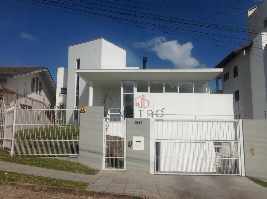 Foto 1 de Casa com 3 Quartos à venda, 367m² em Cinquentenário, Caxias do Sul