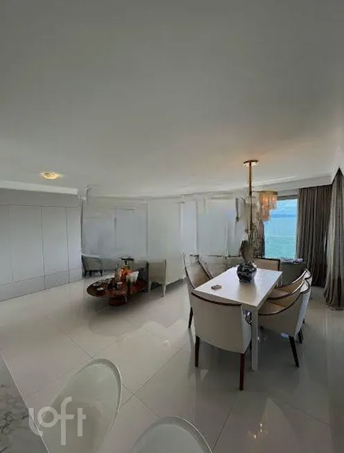 Foto 1 de Apartamento com 3 Quartos à venda, 240m² em Agronômica, Florianópolis