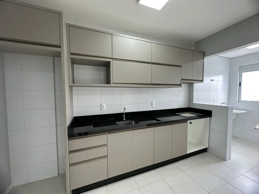Foto 1 de Apartamento com 2 Quartos à venda, 68m² em Areias, São José