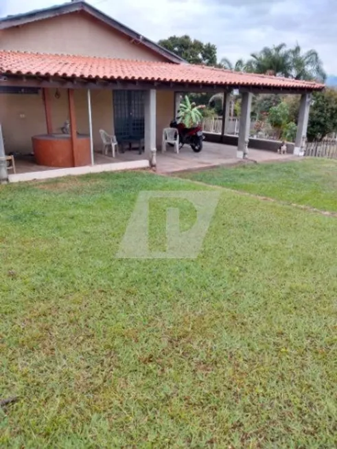 Foto 1 de Fazenda/Sítio com 2 Quartos à venda, 239m² em Serra Azul I, Charqueada