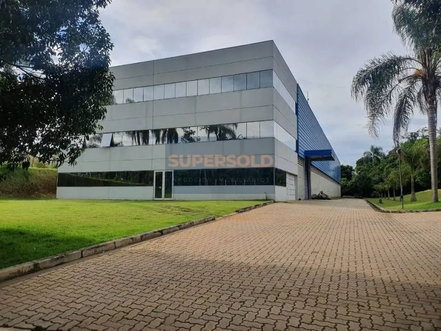 Foto 1 de Galpão/Depósito/Armazém à venda, 2400m² em Sitio Moenda, Itatiba