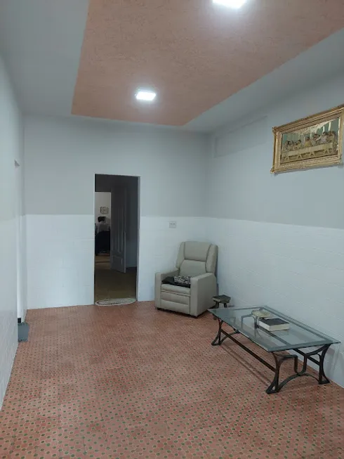 Foto 1 de Casa com 5 Quartos à venda, 203m² em Pompéia, Belo Horizonte