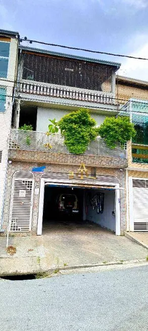 Foto 1 de Casa com 4 Quartos à venda, 350m² em Parque Jandaia, Carapicuíba