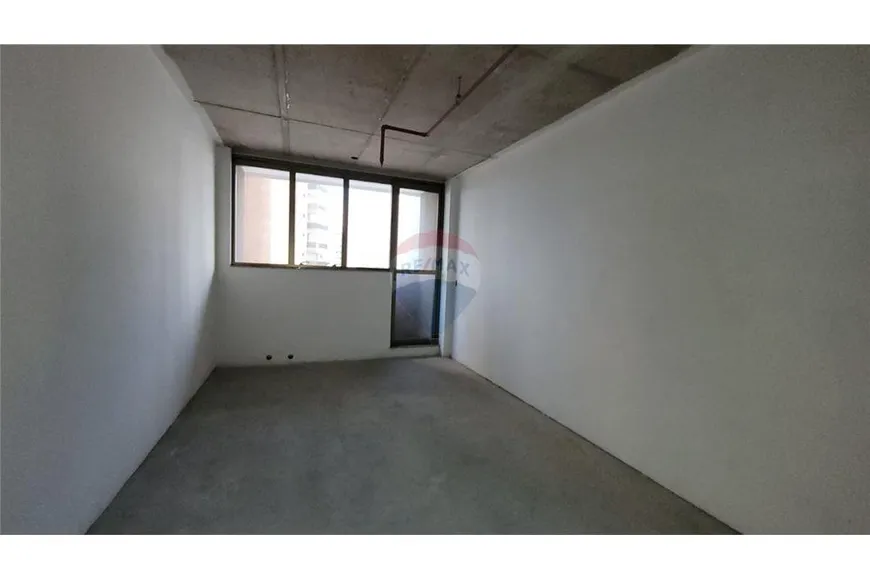 Foto 1 de Sala Comercial para alugar, 33m² em Enseada do Suá, Vitória