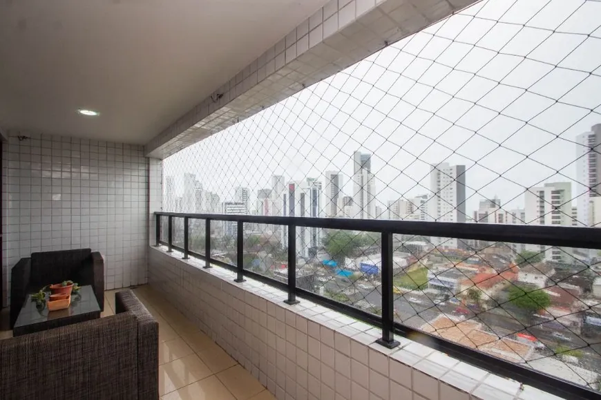 Foto 1 de Apartamento com 4 Quartos à venda, 161m² em Boa Viagem, Recife