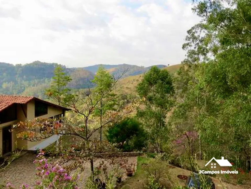 Foto 1 de Casa com 3 Quartos à venda, 86000m² em Secretário, Petrópolis