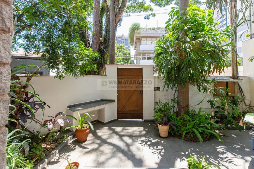 Foto 1 de Casa com 4 Quartos à venda, 150m² em Chácara Santo Antônio, São Paulo