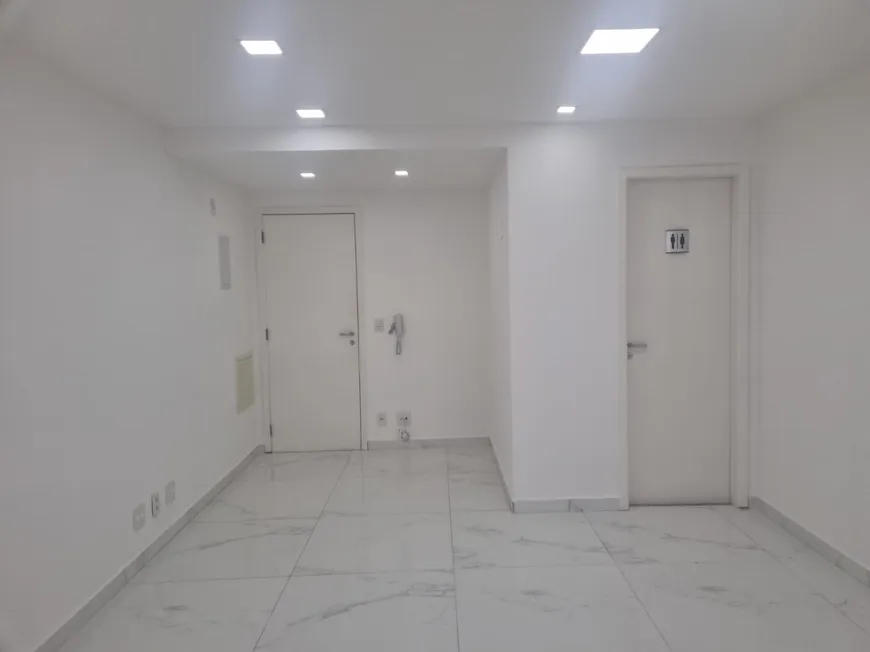 Foto 1 de Sala Comercial para alugar, 25m² em São Francisco, Niterói