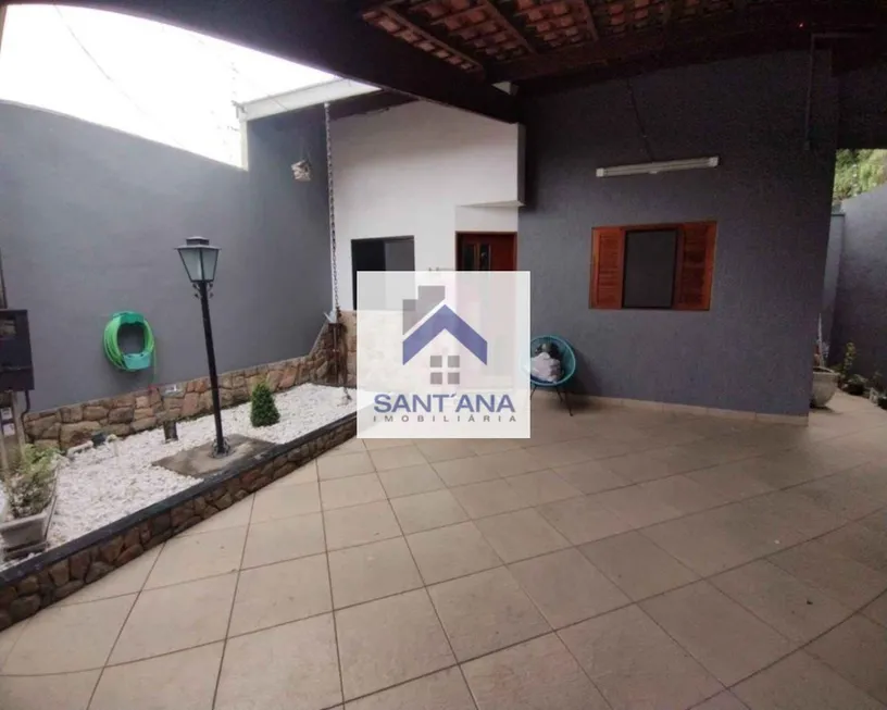 Foto 1 de Casa com 2 Quartos à venda, 188m² em Jardim dos Passaros, Taubaté