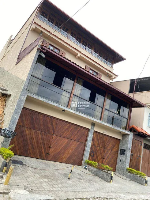 Foto 1 de Casa com 3 Quartos à venda, 379m² em Vila Amélia, Nova Friburgo