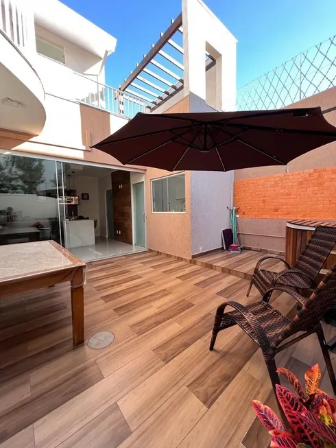 Foto 1 de Casa de Condomínio com 3 Quartos à venda, 178m² em Condominio Santa Monica II, Mogi Guaçu