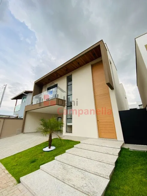Foto 1 de Casa com 3 Quartos à venda, 244m² em Loteamento Belavilla I, Pouso Alegre