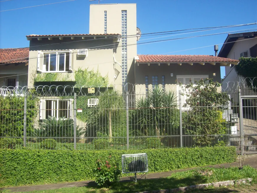 Foto 1 de Casa com 4 Quartos à venda, 172m² em Ipanema, Porto Alegre