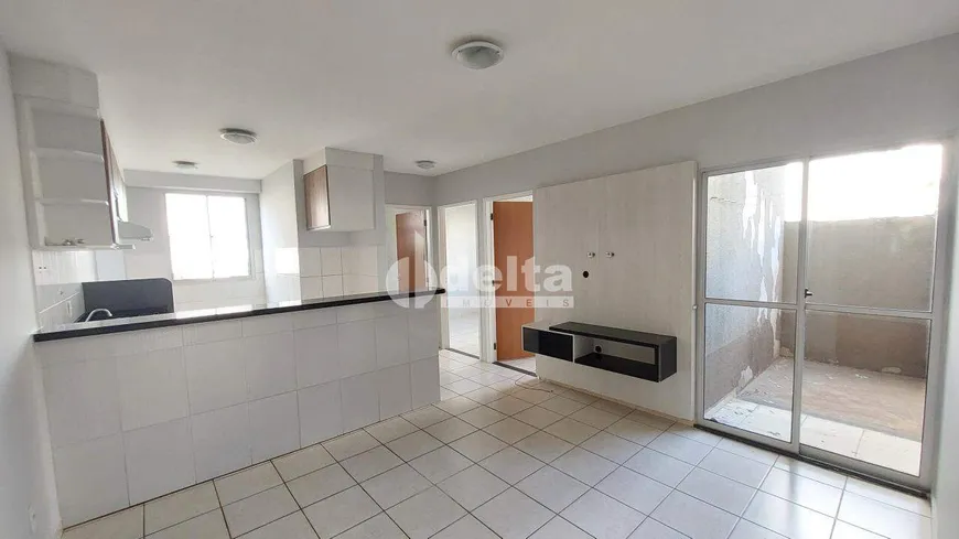 Foto 1 de Apartamento com 2 Quartos à venda, 50m² em Mansorur, Uberlândia