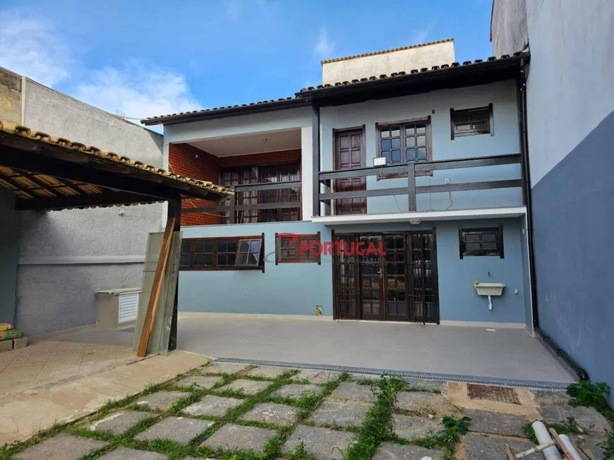 Foto 1 de Casa com 3 Quartos para venda ou aluguel, 162m² em Visconde de Araujo, Macaé