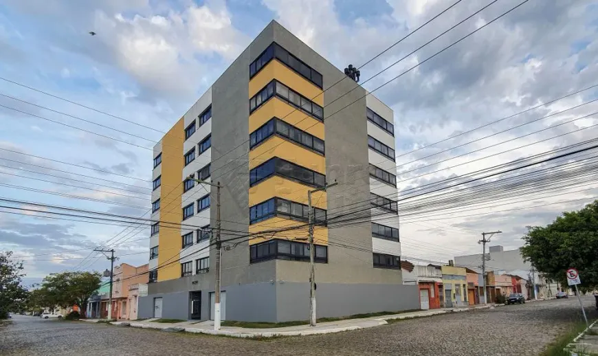 Foto 1 de Apartamento com 1 Quarto à venda, 40m² em Centro, Pelotas