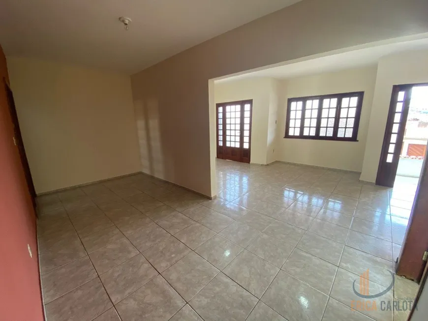 Foto 1 de Casa com 4 Quartos à venda, 550m² em Rochedo, Conselheiro Lafaiete